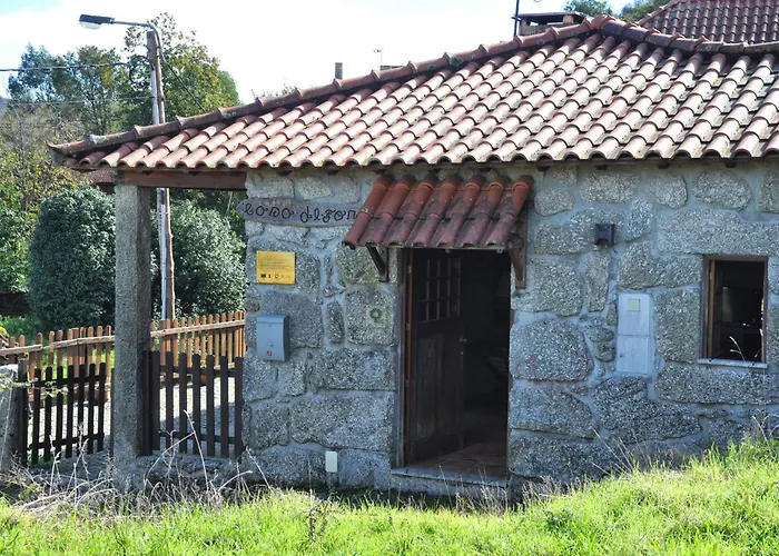 Casa De Fora Дом отдыха Фафи